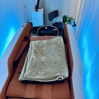 Tokyo Muxin Spa - Massage chair while having hair wash. So relaxing - Day Spas Near Me - Temple City, California