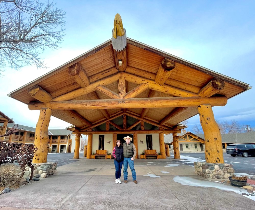 MOOSE CREEK LODGE & SUITES 19 Photos & 53 Reviews Hotels 1015