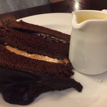Fountains Abbey - Cake with custard - Pubs Near Me - London, XGL
