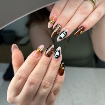 Manis With Lina - Fall and spooky set - Nail Technicians Near Me - Fountain Valley, California Manis With Lina - Fall and spooky set - Nail Technicians Near Me - Fountain Valley, California