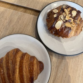 Eller Bakery - Sourdough croissant and almond croissant - Bakeries Near Me - Costa Mesa, California Eller Bakery - Sourdough croissant and almond croissant - Bakeries Near Me - Costa Mesa, California