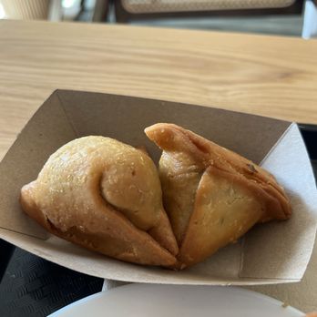 Ek Chai Kahani - Punjabi Aloo Samosa - Coffee & Tea Near Me - Surrey, British Columbia Ek Chai Kahani - Punjabi Aloo Samosa - Coffee & Tea Near Me - Surrey, British Columbia