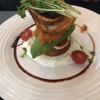 Mad Spuds Cafe - Restaurants Near Me - Surry Hills, NSW