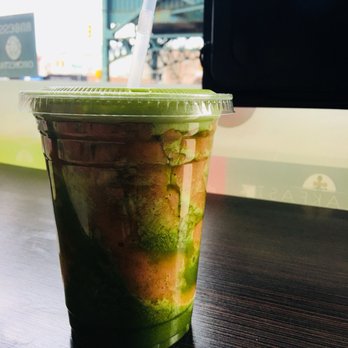 Oasis Jimma Juice Bar - Green apple - Kale, Apple, Mango, Peach, Strawberry, Banana - Juice Bars & Smoothies Near Me - New York, New York