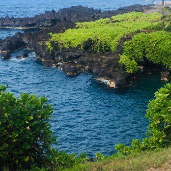 Black Sand Beach - Beaches Near Me