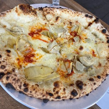The Core Kitchen at Atomic Dog Cidery - Artichoke pizza - Wineries Near Me - Gettysburg, Pennsylvania