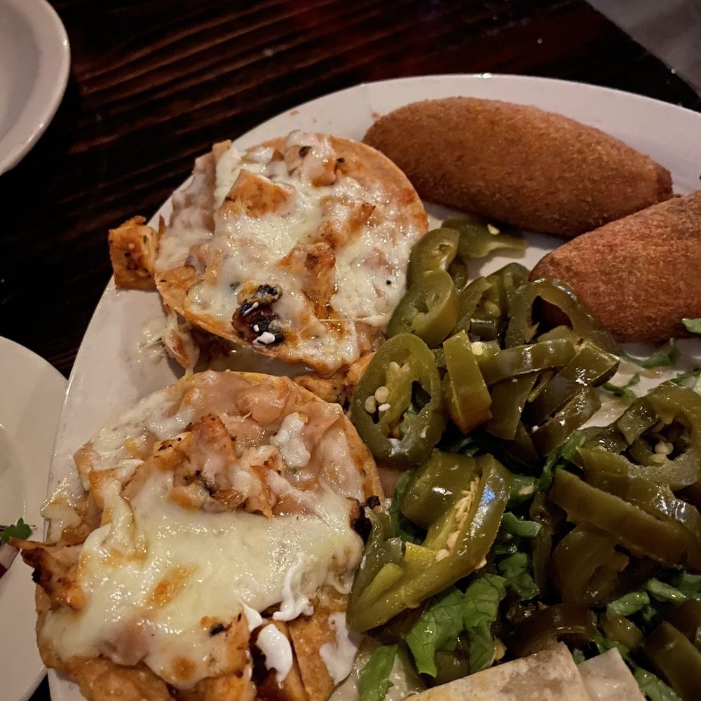 Amigos Aca Y alla - 2-18-2023 appetizer combo platter 2 nachos - Mexican Near Me - Richardson, Texas Amigos Aca Y alla - 2-18-2023 appetizer combo platter 2 nachos - Mexican Near Me - Richardson, Texas