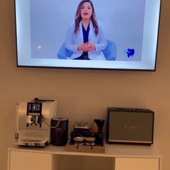 Pixel Dental - Beautiful coffee table with the doctors video - Cosmetic Dentists Near Me - Mckinney, Texas Pixel Dental - Beautiful coffee table with the doctors video - Cosmetic Dentists Near Me - Mckinney, Texas