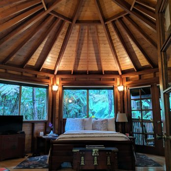 Volcano Village Lodge - The Halekala lodge - Bed & Breakfast Near Me - Volcano, Hawaii Volcano Village Lodge - The Halekala lodge - Bed & Breakfast Near Me - Volcano, Hawaii