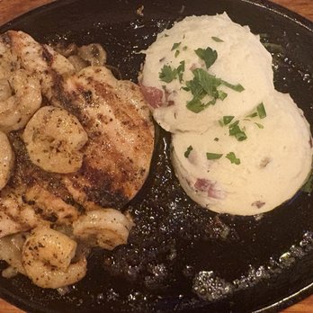Applebee's Grill + Bar - Bourbon Street Chicken & Shrimp-not on Happy Hour menu but delicious! - American Near Me - Riverside, California