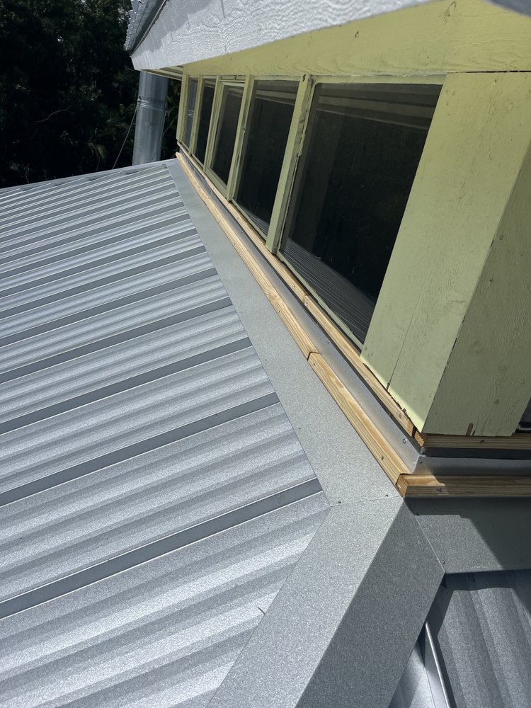 Slide of Paradise Roofing & Construction