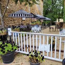 Mineral Point Hotel