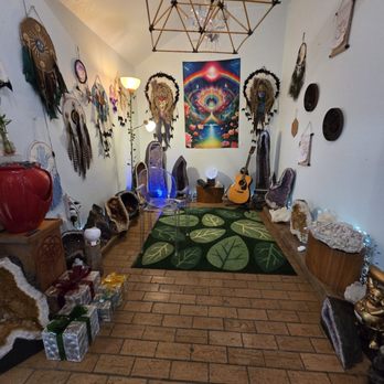 Crystal Vision - Spiritual Shop Near Me - Hollywood, Florida