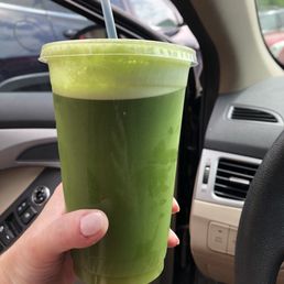 Cucumber green tea refresher
