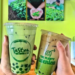Left: matcha milk tea. Right: matcha coffee Left: matcha milk tea. Right: matcha coffee