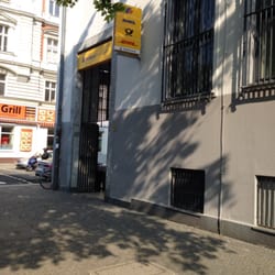 Postbank Finanzcenter - Der Eingang von der turmstraße