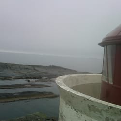 Fjøløy Fyr / Fjøløy Lighthouse