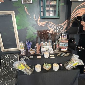 Copper House Boutique - Candles , Incense, sage - Gemstones & Minerals Near Me - Sacramento, California