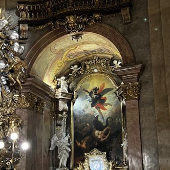Peterskirche - Churches Near Me - Vienna, 9