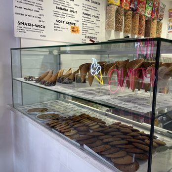 Dave’s Drip House - Ice Cream & Frozen Yogurt Near Me - Santa Barbara, California Dave’s Drip House - Ice Cream & Frozen Yogurt Near Me - Santa Barbara, California