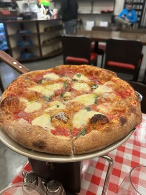 Pizza Luca by null