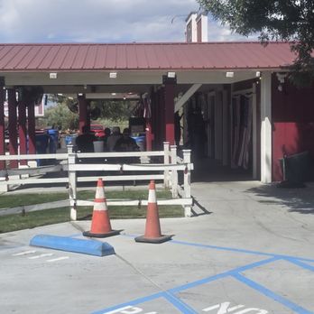 Copper Top BBQ - Front patio - Barbeque Near Me - Big Pine, California Copper Top BBQ - Front patio - Barbeque Near Me - Big Pine, California