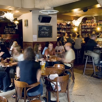 les dieux du ciel - people sitting at tables in a restaurant - Bars Near Me - Quebec City, Quebec les dieux du ciel - people sitting at tables in a restaurant - Bars Near Me - Quebec City, Quebec