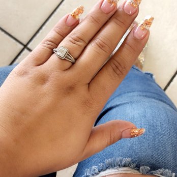 Atelier Nails - Nail Salons Near Me - Tracy, California