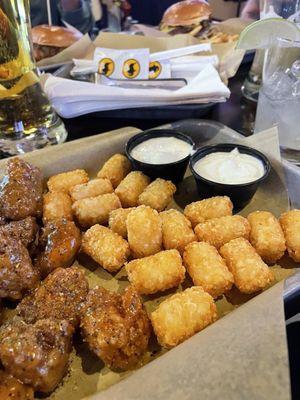 Buffalo Wild Wings by null