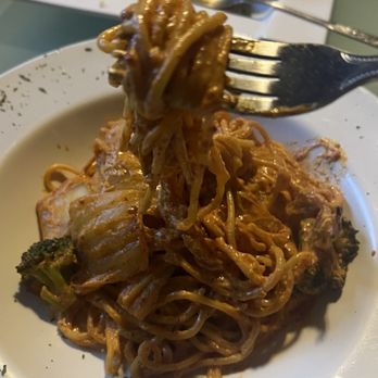 Hera Bar & Karaoke - Kimchi pasta - Bars Near Me - Los Angeles, California