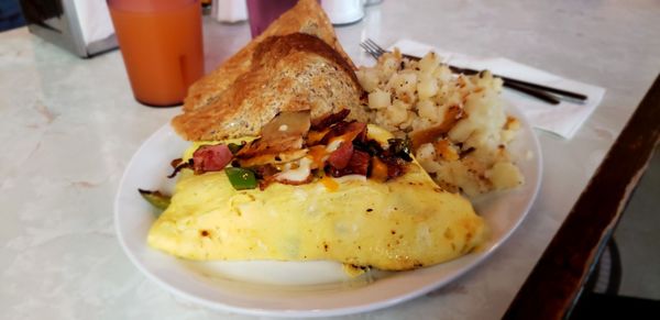 Belmont Diner Marda Loop by null