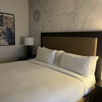 DoubleTree by Hilton McLean Tysons - Bed - Hotels Near Me - Mclean, Virginia DoubleTree by Hilton McLean Tysons - Bed - Hotels Near Me - Mclean, Virginia