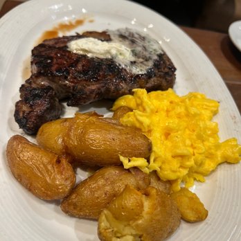 Spaghettini - Steak and eggs - Italian Near Me - Seal Beach, California
