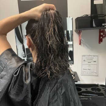 Sa'nia Salon - Nice cascade in a ponytail! - Hair Salons Near Me - Phoenix, Arizona Sa'nia Salon - Nice cascade in a ponytail! - Hair Salons Near Me - Phoenix, Arizona
