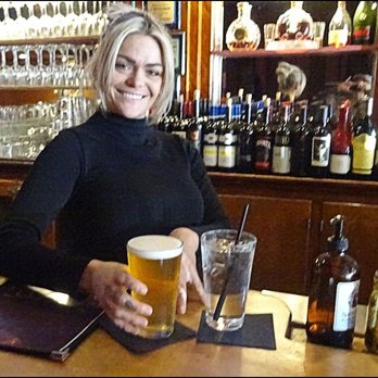 The Club Car - Meet Christina, my friendly hostess who took my order and handed me a pint of "The Pupil" IPA ale. - New American Near Me - Auburn, California