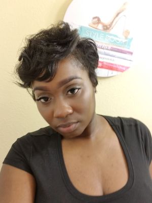 E'lure Salon and Spa