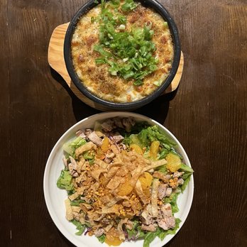Common Theory - baked pork belly mac & cheese + thai chicken salad | IG: @socalsnomnoms - Gastropubs Near Me - San Diego, California Common Theory - baked pork belly mac & cheese + thai chicken salad | IG: @socalsnomnoms - Gastropubs Near Me - San Diego, California