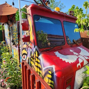 King Tuts - Front of King Tuts Food Truck - Food Trucks Near Me - Nashville, Tennessee