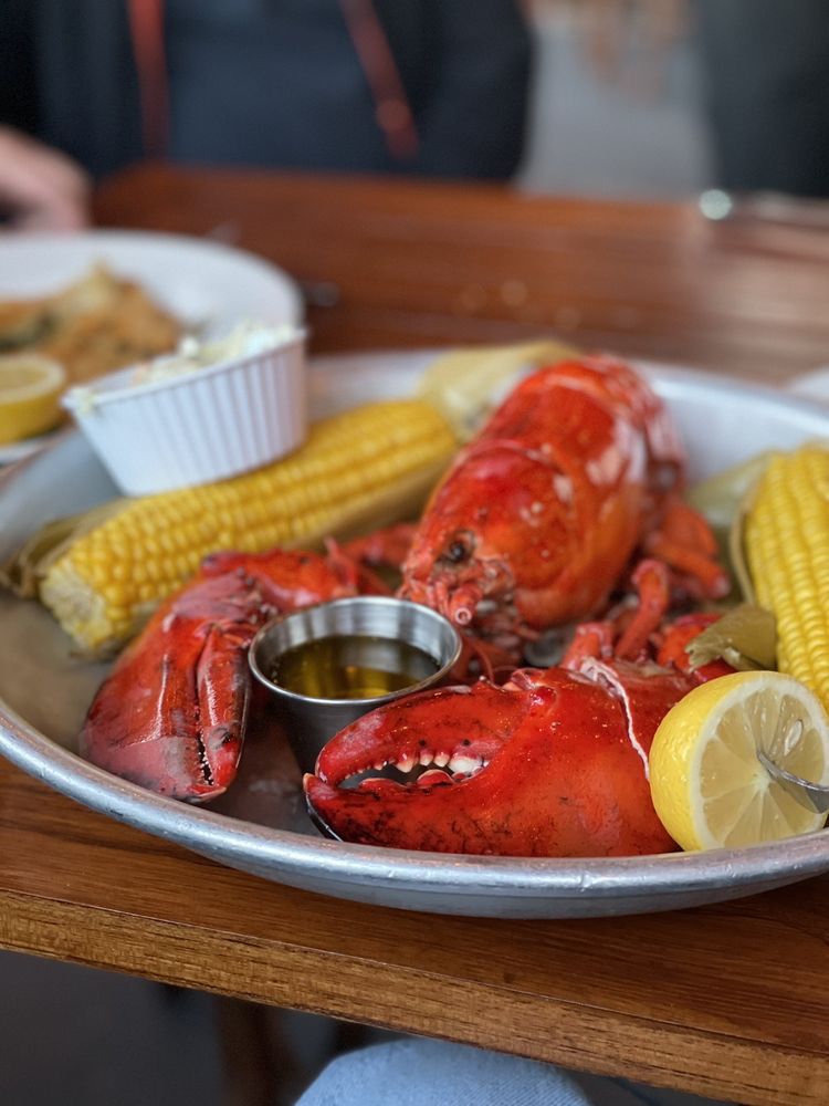 Louie's Prime Steak & Seafood