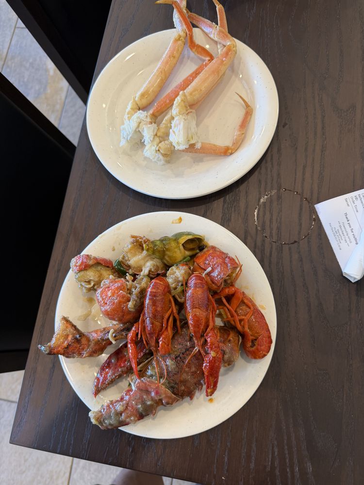 Food from Z & J Grand Buffet