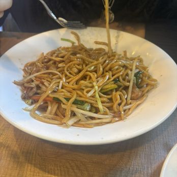 606 - Signature Chow Mein - with Protein - Hong Kong Style Cafe Near Me - San Francisco, California 606 - Signature Chow Mein - with Protein - Hong Kong Style Cafe Near Me - San Francisco, California