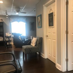 Nice and comfortable! Clean and inviting!