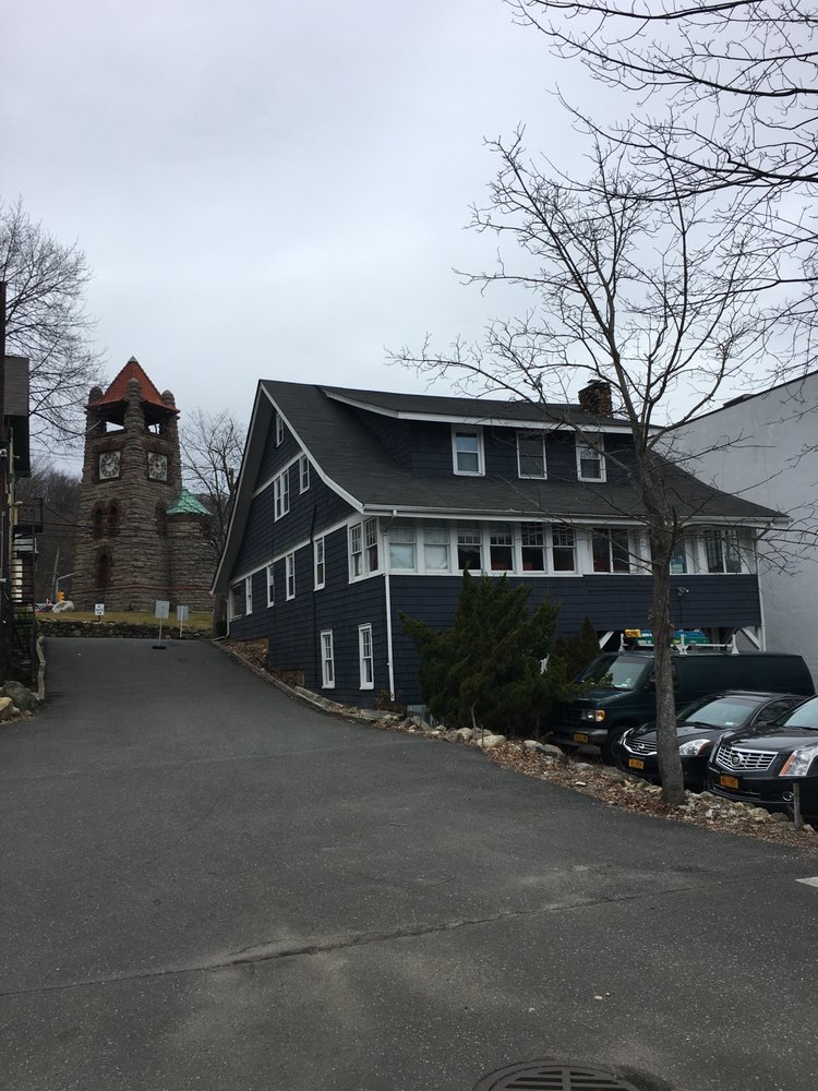 Roslyn Enrichment Center - reading tutor in Roslyn, NY