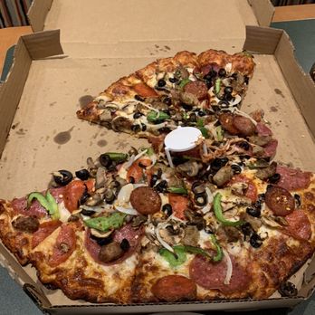 Round Table Pizza - King Arthur's Supreme Medium Pizza - Pizza Near Me - Manteca, California Round Table Pizza - King Arthur's Supreme Medium Pizza - Pizza Near Me - Manteca, California