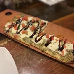 Ovation Bistro & Bar - Margarita flatbread