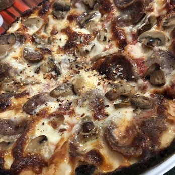 Matthew's Pizza - Sausage & mushroom pie. - Pizza Near Me - Baltimore, Maryland Matthew's Pizza - Sausage & mushroom pie. - Pizza Near Me - Baltimore, Maryland