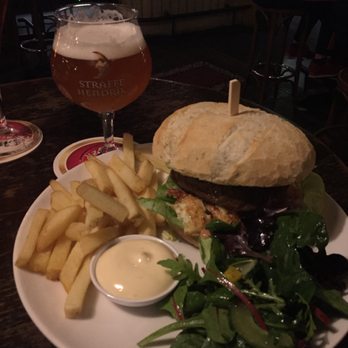 Fire Café - Fire Burger - Cafes Near Me - Leeuwarden, FR