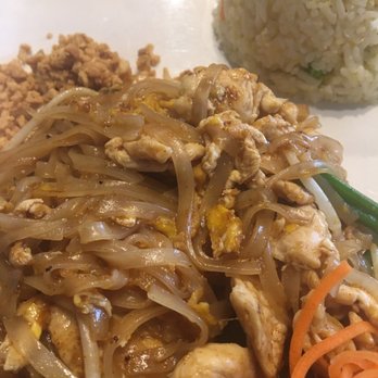 Monster Thai - Lunch special pad Thai - Thai Near Me - Sherman Oaks, California Monster Thai - Lunch special pad Thai - Thai Near Me - Sherman Oaks, California