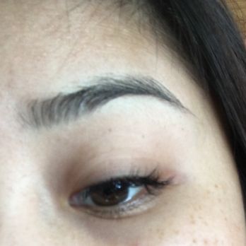 Peniel - won't stay up even when i comb it - Eyelash Service Near Me - Los Angeles, California