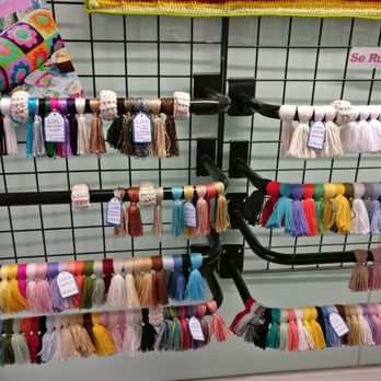 El Gato Negro - Here is where you choose your stuff. - Knitting Supplies Near Me - Madrid, M El Gato Negro - Here is where you choose your stuff. - Knitting Supplies Near Me - Madrid, M